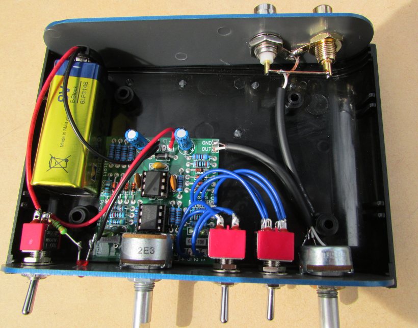Insides of the ESP P86 audio oscillator, signal generator