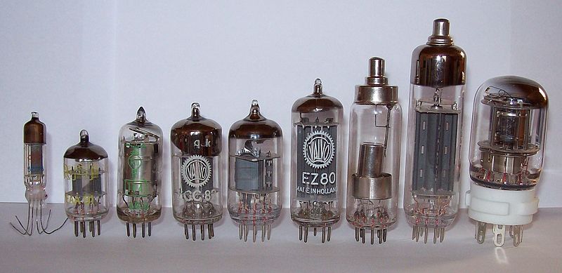 A bunch of valves, mostly miniature types. <a href='https://en.wikipedia.org/wiki/File:Elektronenroehren-auswahl.jpg'>Image source</a>.